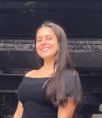 Gina Ariza Medina