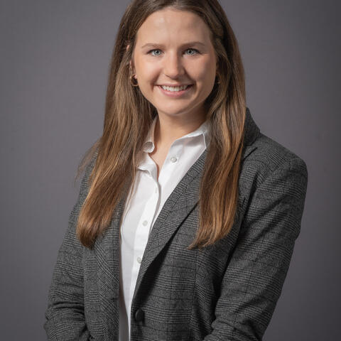 Lauren Luginsland - Postdoc