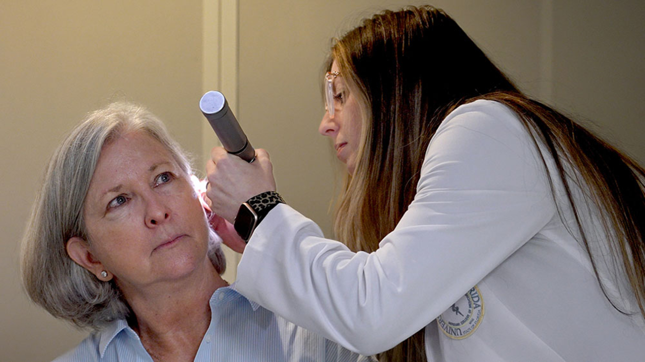 mo otoscope